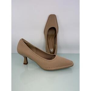 Cosy Island Nude Slip-On Knit Kitten Heels Square Toe NWOB Pumps8.5 Minimalist